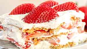 Strawberry Float Cake Recipe